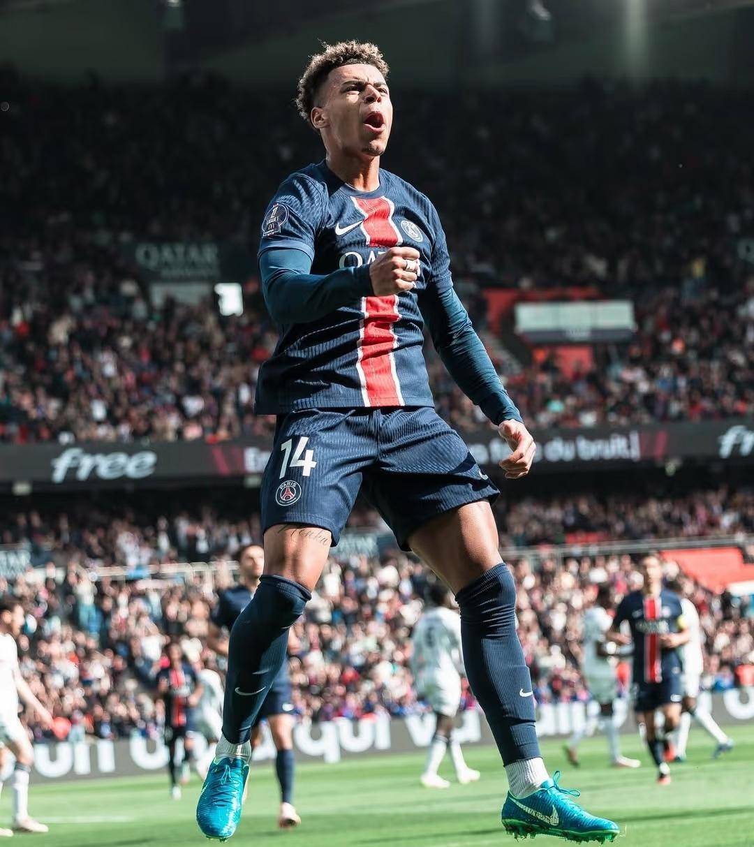 雷火电竞合作-阿森纳险胜巴黎圣日耳曼，萨拉赫扑点救主亚洲杯